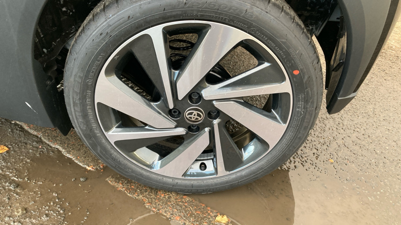 Toyota Aygo X 1.0 VVT-i Edge 5dr Petrol Hatchback